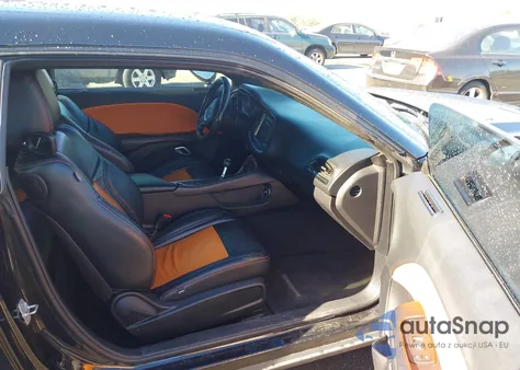 2015 Dodge Challenger R/T из США, поврежденный, VIN 2C3CDZAT5FH710678